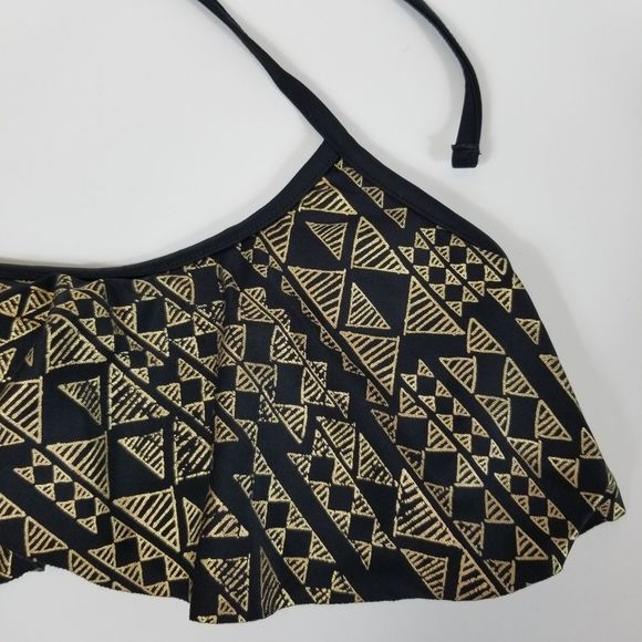 NINETY SIX DEGREES Ruffle Bikini Swim top - Picture 6 of 8